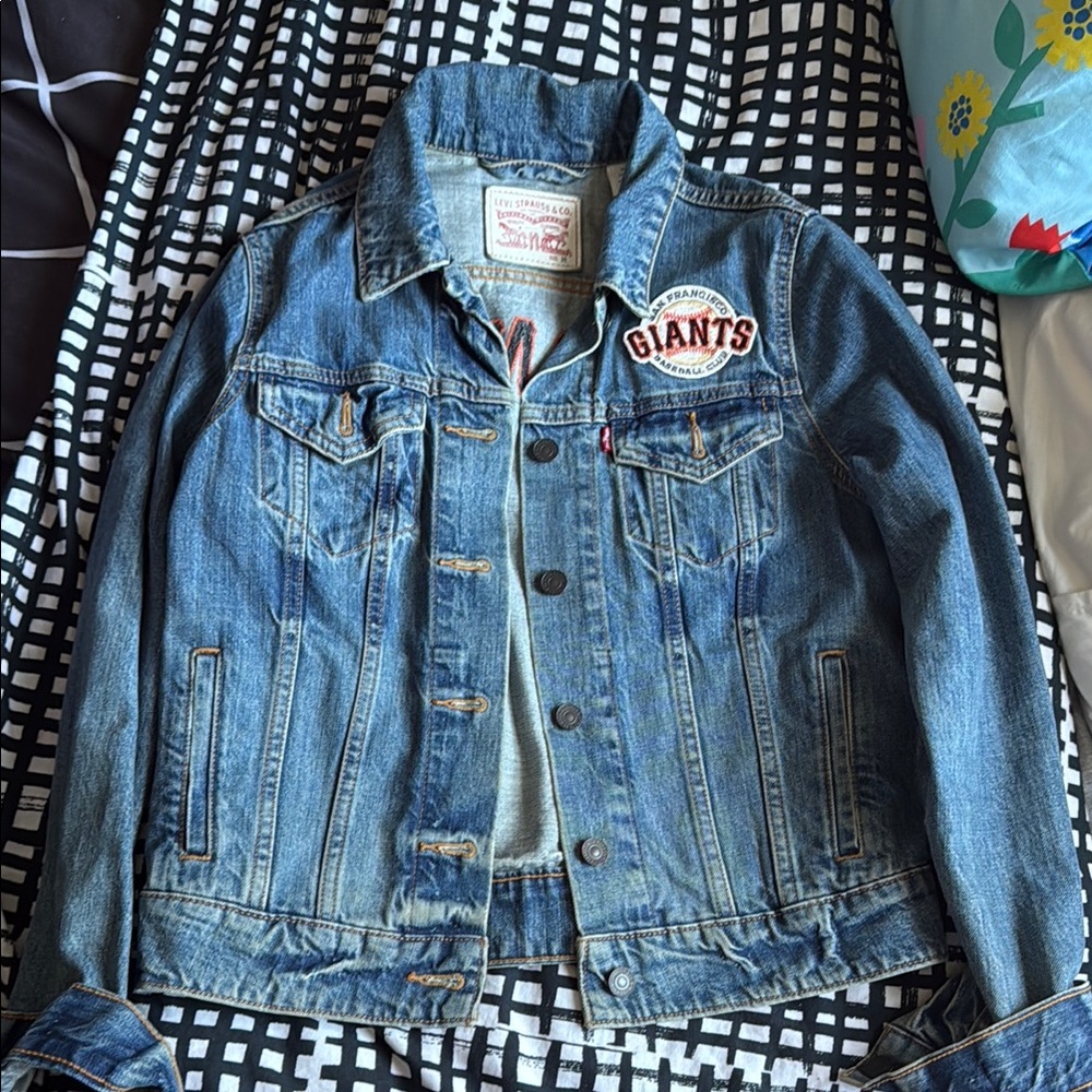 Levi's Classic Blue Denim Jacket- SF Giants edition